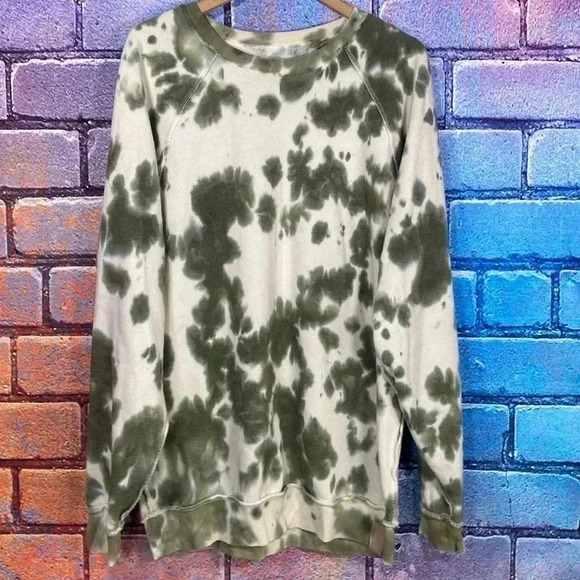 FEAT Other - Feat Clothing Crewneck TIe-Dye Green Cream Size 1 Large